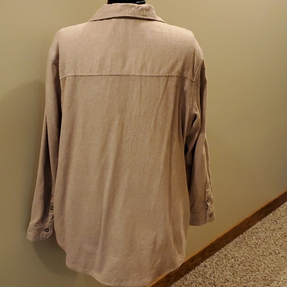 🤎Universal Thread🤎 JUNIORS XXL tan, soft button up - Picture 3 of 6